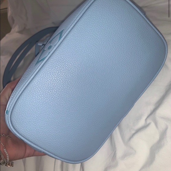 louis vuitton néo noé bb by the pool blue purse - Picture 3 of 8